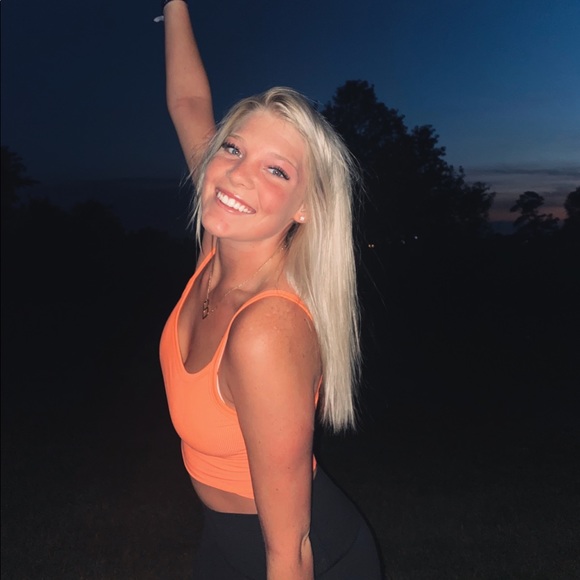 Meet your Posher, Bailey - Picture 1 of 1